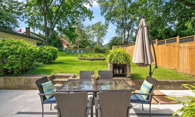 Niagara-on-the-Lake Cabaña | Niagara Wine Country Cottage