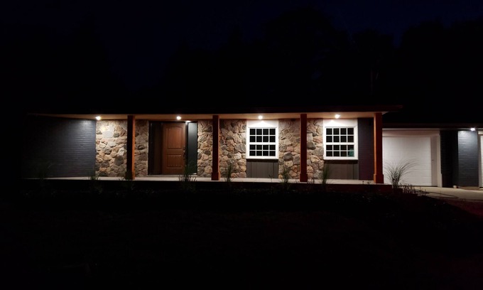 Louth Casa | Rutas del vino de Niágara Fifth Street Estates