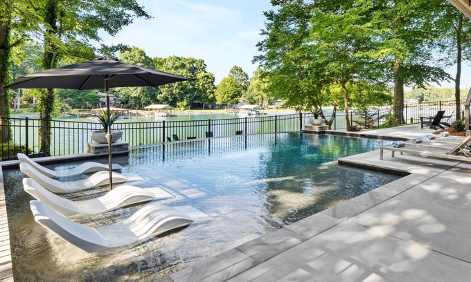 Westport Casa | Niblick on Norman w/Pool & Optional Boat Rental