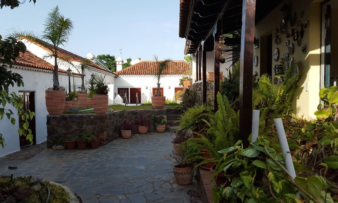 Valle de Guerra Casa | APARTMENT TENERIFE WITH: POOL/WIFI/GYM/BARBECUE/LONG STAY/ DIGITAL NOMAD COWORK