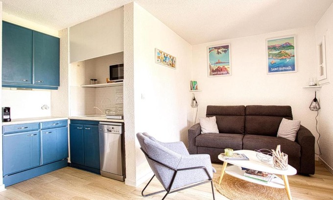 Agay Apartamento | Nice 27m with garden near the beach