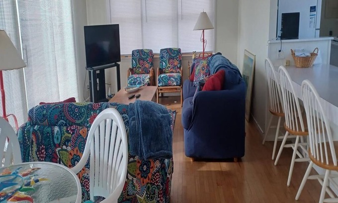 Loveladies Casa | Stunning home in Loveladies with 3 Bedrooms and Internet