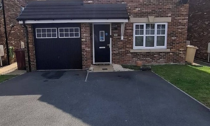 Bolton Casa | Nice 4 bedroom + Free Parking