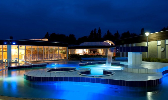 Arcen Apartamento | Nice 4-pers. hotel room, free access to wellness