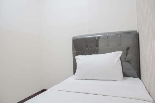 Depok Apartamento | Nice and Cozy 2BR at Cinere Resort Apartment By Travelio