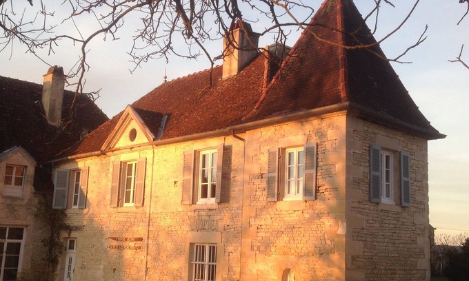 Rennepont Casa | Dominio cómodo y acogedor en la región de Champagne