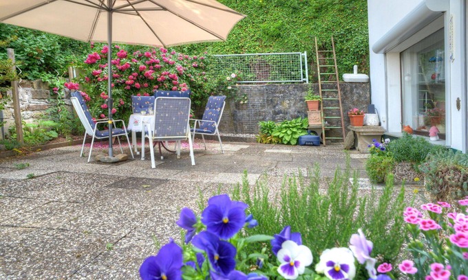 Schwalenberg Apartamento | Hermoso apartamento para 4 personas con WIFI, TV, patio, mascotas permitida y aparcamiento