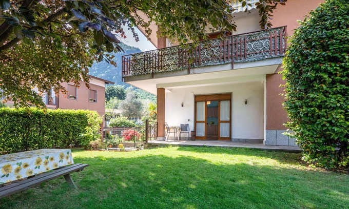 Omegna Apartamento | Precioso apartamento para 2 personas con WIFI, TV, patio, mascotas permitida y aparcamiento