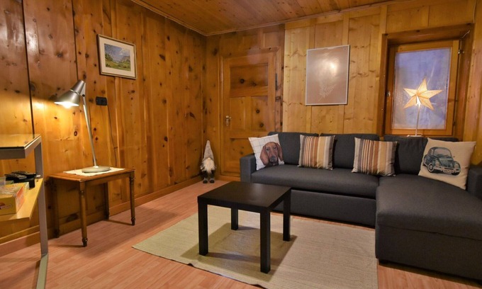 Trepalle Apartamento | Acogedor apartamento para 4 personas con TV y aparcamiento