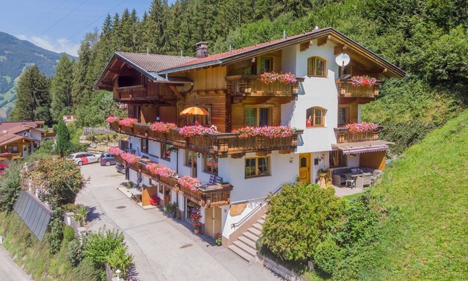 Gerlosbergeben Apartamento | Hermoso apartamento para 5 personas con WIFI, TV, balcón, vista panorámica y aparcamiento