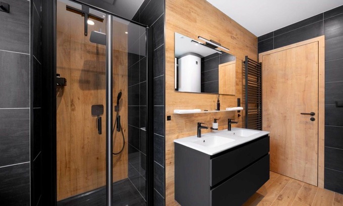 Dolni Morava Apartamento | Bonito apartamento para 6 personas con WIFI, TV, terraza y aparcamiento
