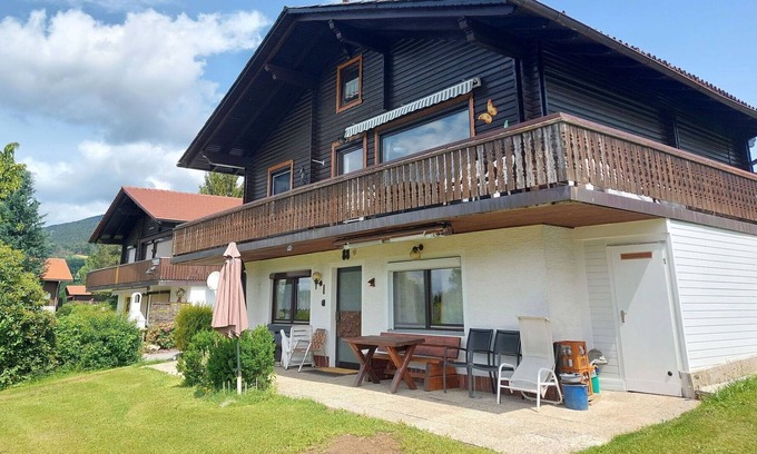 Arrach Apartamento | Acogedor apartamento para 2 personas con WIFI, TV, terraza y aparcamiento