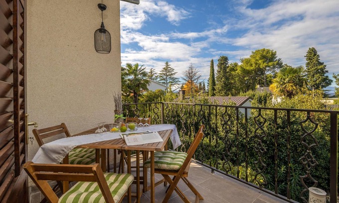Malinska Apartamento | Nice Apartment in Malinska With Wifi and 3 Bedrooms