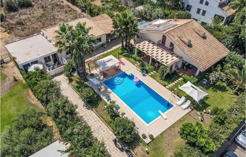 Caucana-finaiti-casuzze-finaiti Nord Casa | Nice Apartment In Kaukana With Kitchen