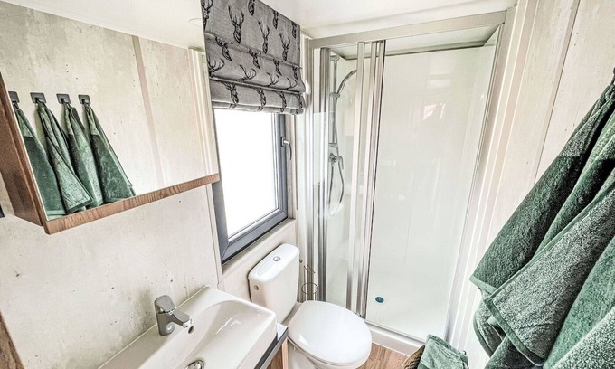 Fischbachau Casa | Bonito apartamento en villa con A/C, TV, terraza, mascotas permitida y aparcamiento