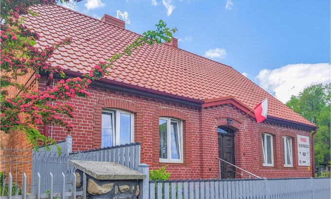 Drawno Apartamento | Nice Apartment In Dominikowo With Wifi