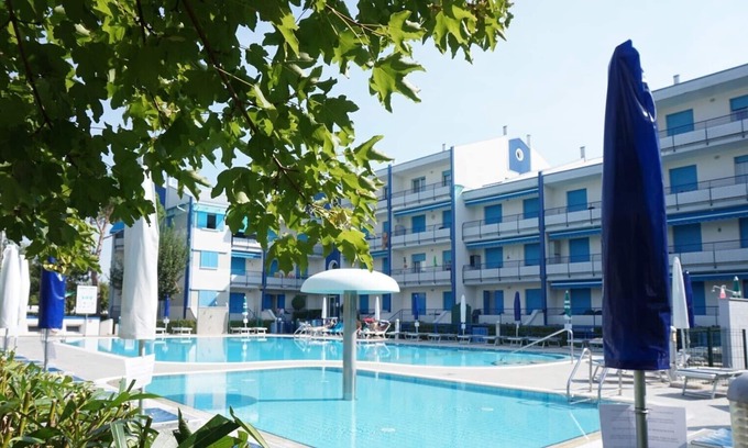 Torre di Fine Apartamento | Bonito Apartamento en Residencia Moderna con balcón y Piscinas