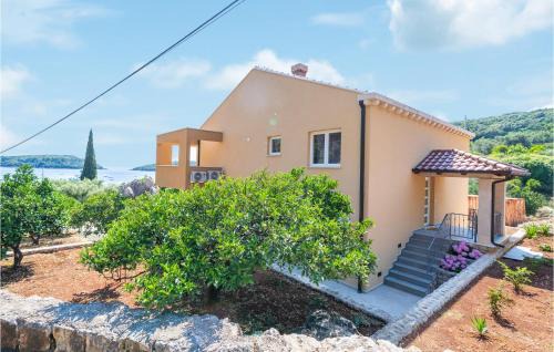 Molunat Casa | Nice Apartment In Molunat With Wifi