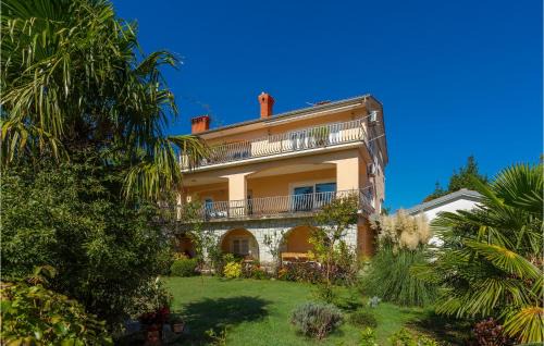 Polje Apartamento | Nice Apartment In Silo With Kitchen