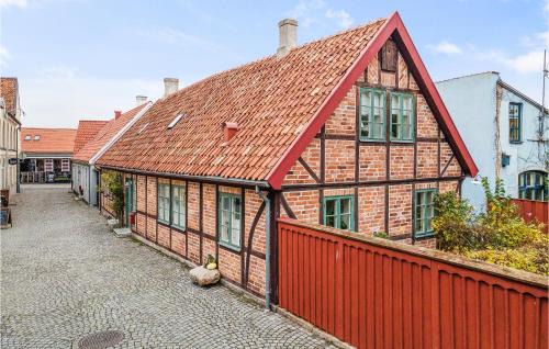 Simrishamn Apartamento | Nice Apartment In Simrishamn With Wifi