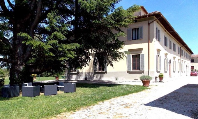 Scarperia e San Piero Villa | Bonito apartamento en villa con piscina, WIFI, TV, vista panorámica y aparcamiento