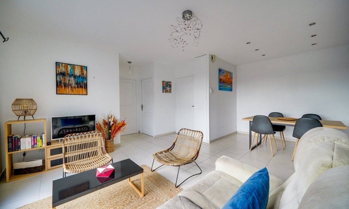 Merignac Apartamento | Nice apartment Mérignac with terrace and parking