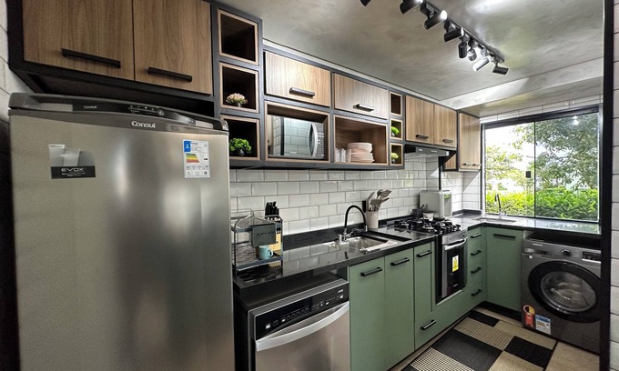 Monumental Axis Condominio | Nice apartment with Air Cond, WiFi and Bathtub