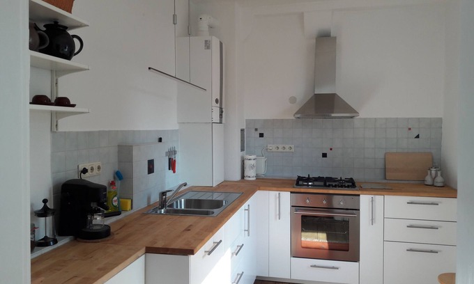 Celle Apartamento | Bonito apartamento con jardín, muy cerca del centro de la ciudad.
