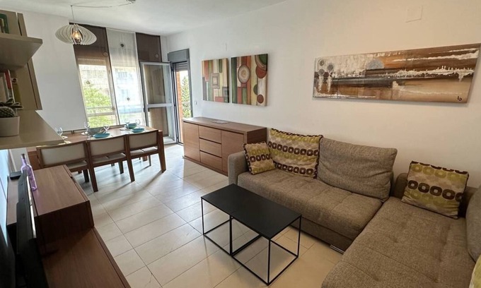 Málaga Apartamento | Apartamento 3 dormitorio con parking y piscina en Teatinos