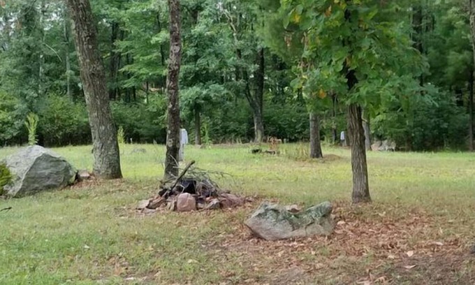 Neillsville Alquiler De RV | Nice camp site located on the Riviera Resort