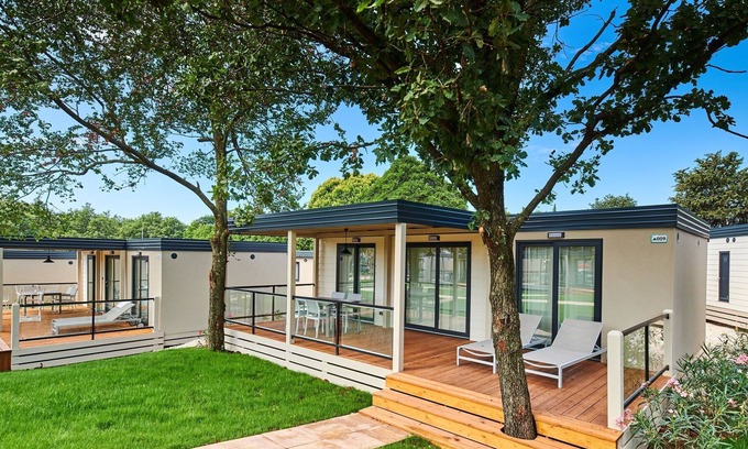 Umag Chalet De Esquí | Chalet ideal con 2 baños y un lavavajillas, a 2 km de Umag