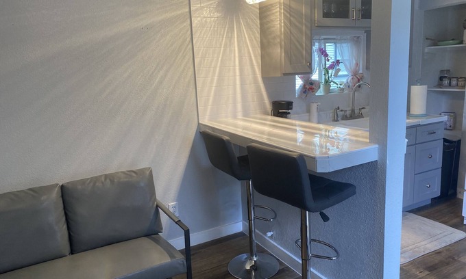 Alta Vista Apartamento | Nice cozy stylish private bath and room. Enjoy just being so close to downtown.