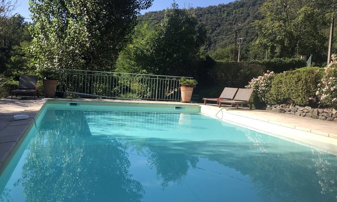 Meyras Otro | Hermosa Mas Ardèche con piscina 8 personas