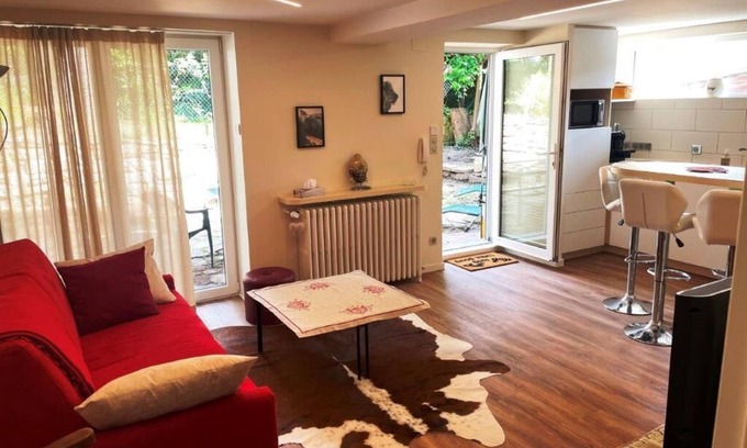 Plaine des Bouchers Apartamento | Nice flat in villa, quiet 10mn from the center, streetcar 100m, free parking.