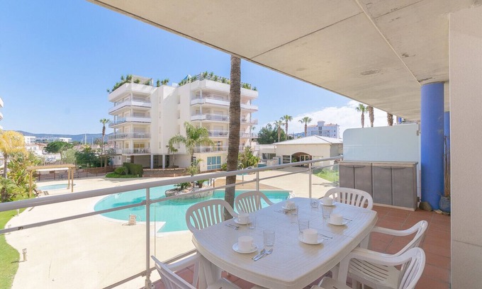 Santa Margarida Apartamento | Bonito apartamento vista piscina av-73