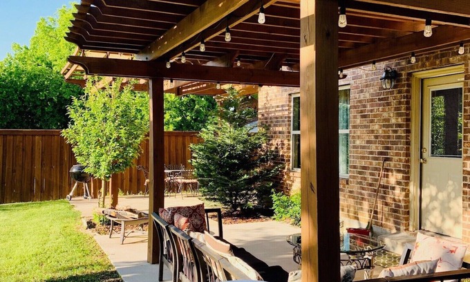 Dallas Casa | The Beckley - New House Southcentral Dallas - ¡Bañera de hidromasaje!