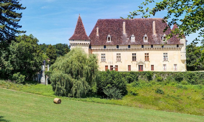 Saint-Martin-des-Combes Casa | Bonita casa en St Martin des Combes