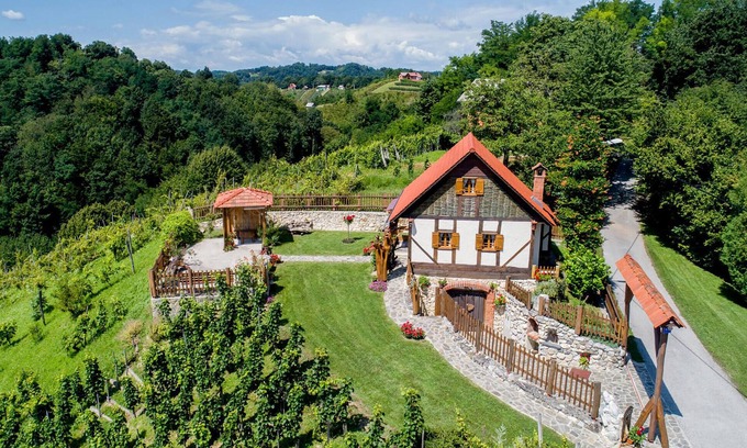 Donja Voca Casa | Bonita casa en Donja Voca