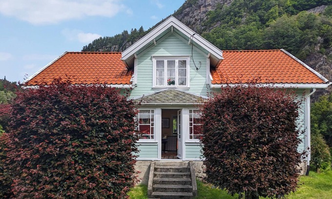 Kvinesdal Casa | Bonita casa en Feda con cocina