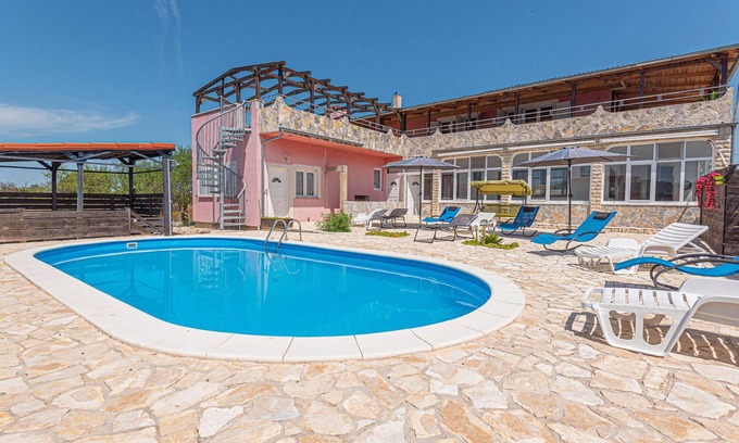 Sibenik Casa | Bonita casa en Konjevrate con WiFi