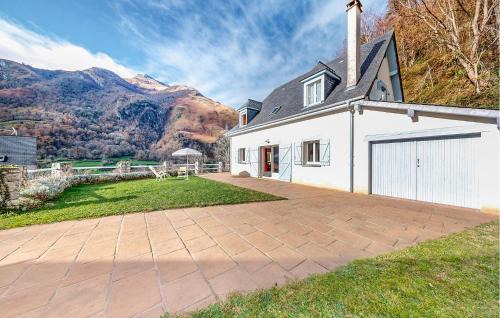 Louvie-Soubiron Casa | Nice Home In Louvie-Soubiron