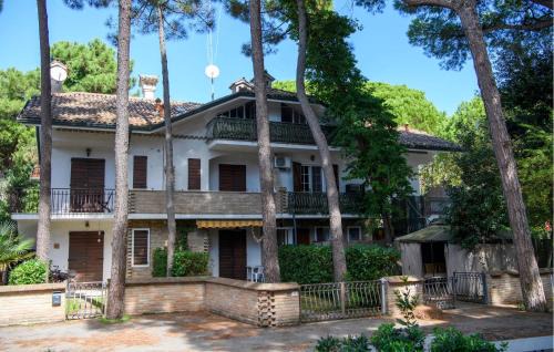 Marina Romea Casa | Nice Home In Marina Romea With Wifi