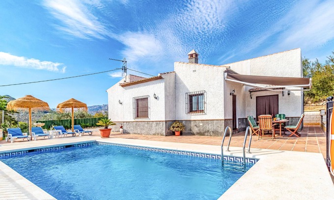 Periana Casa | Bonita casa en Periana con cocina