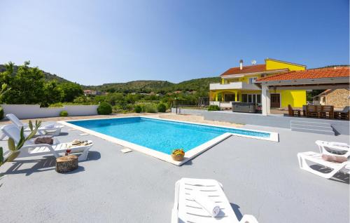 Primorski Dolac Casa | Nice Home In Primorski Dolac With Sauna