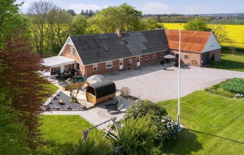 Sønder Felding Casa | Nice Home In Sønder Felding With Sauna