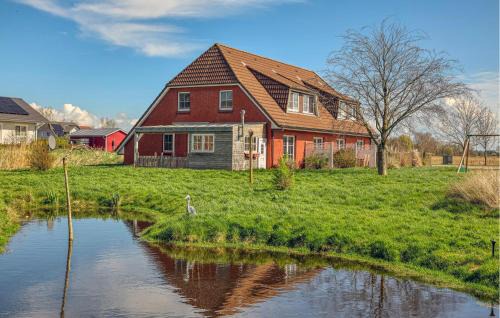 Groß Olversum Casa | Nice Home In Tönning With Kitchen