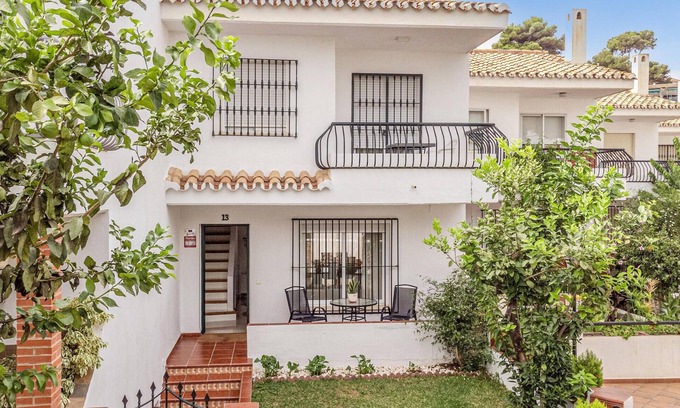 Benajarafe Casa | Nice home in Vélez-Málaga with WiFi