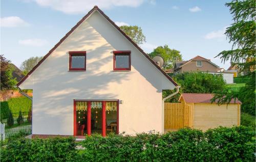 Wohlenberg Casa | Nice Home In Wohlenberg With Kitchen