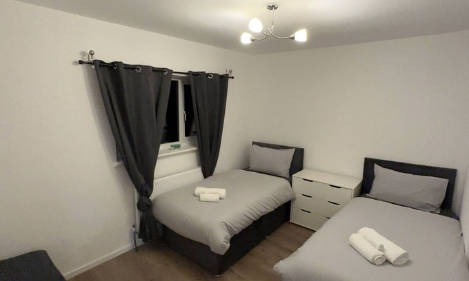 Staple Hill Casa | Nice house