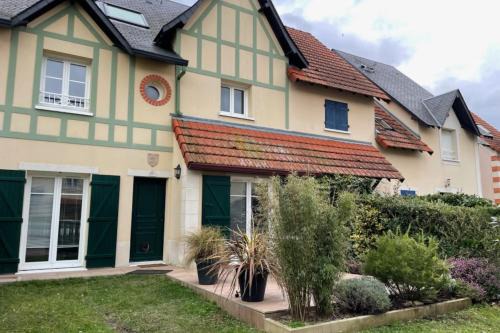 Port Guillaume Casa | Nice house with garden near the beach